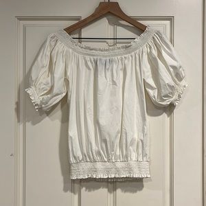 Guess by Marciano 🌟 Off-shoulder Puff sleeve Elastic waist Crop Top